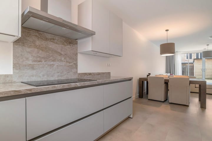 Foto 9 van Kerstanjeburch 4