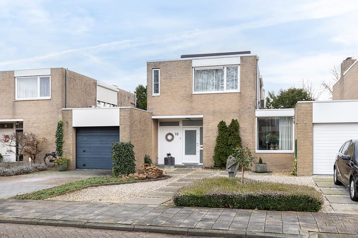 Koopwoningen - huizen te koop in [Funda]