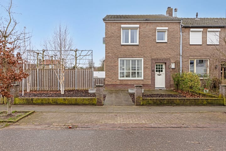 Foto 1 van Graaf van Bronkhorststr 13