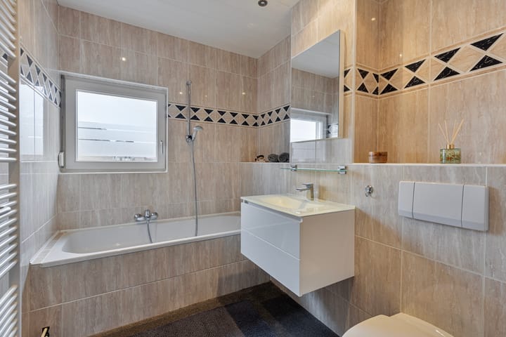 Foto 22 van Graaf van Bronkhorststr 13