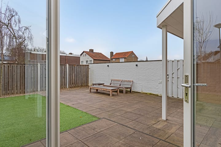 Foto 31 van Graaf van Bronkhorststr 13