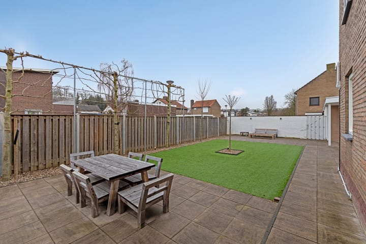 Foto 36 van Graaf van Bronkhorststr 13