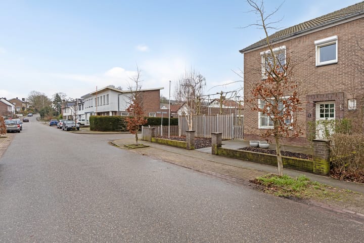 Foto 38 van Graaf van Bronkhorststr 13