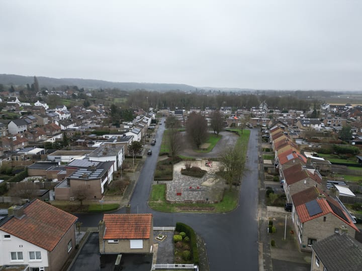 Foto 44 van Graaf van Bronkhorststr 13