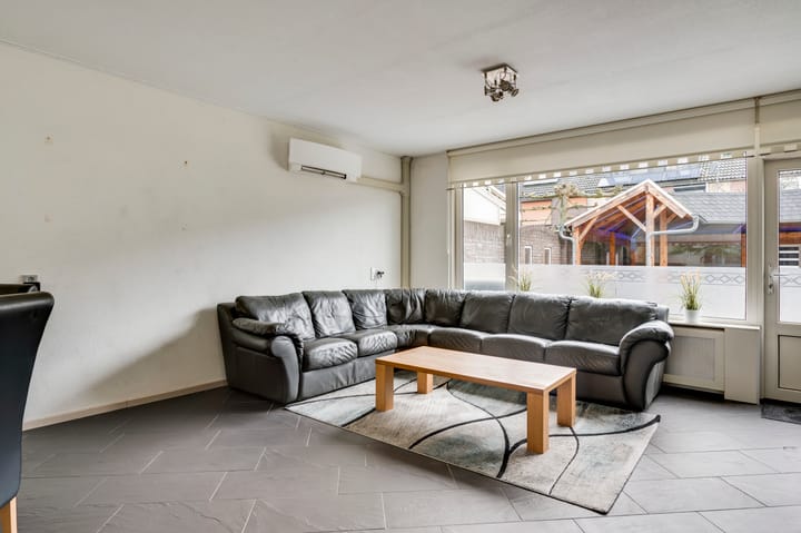 Foto 6 van Tromplaan 75