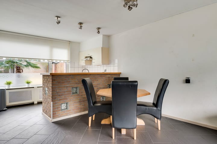 Foto 9 van Tromplaan 75