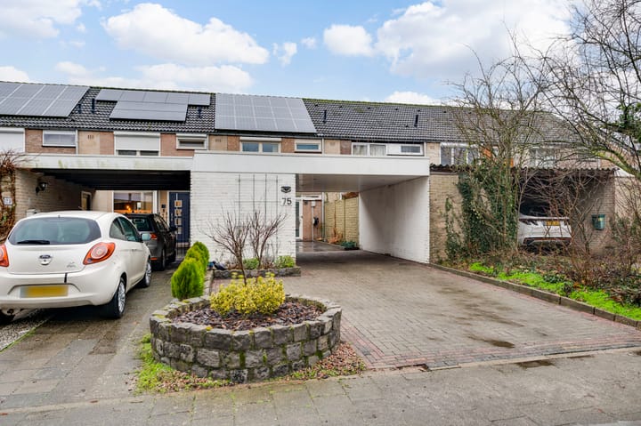 Foto 32 van Tromplaan 75