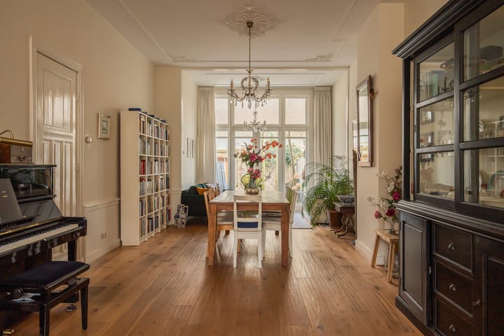 Foto 2 van Laan van Nieuw-Oost-Indië 244