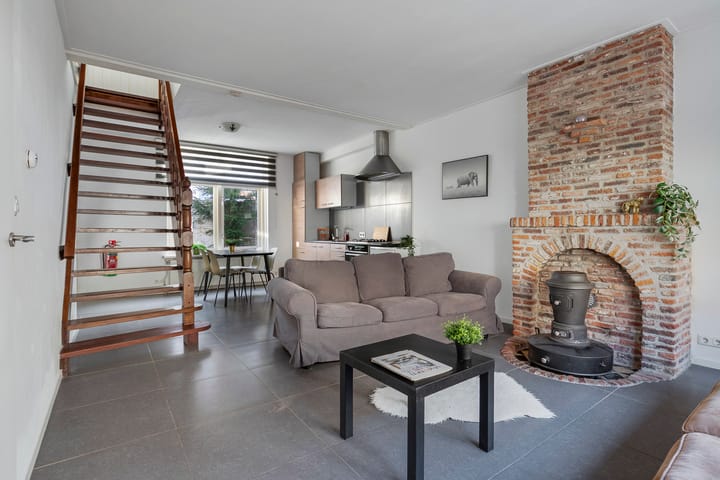 Foto 9 van Tholensstraat 143