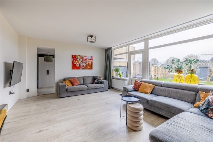 Photo 11 of Tulpstraat 30