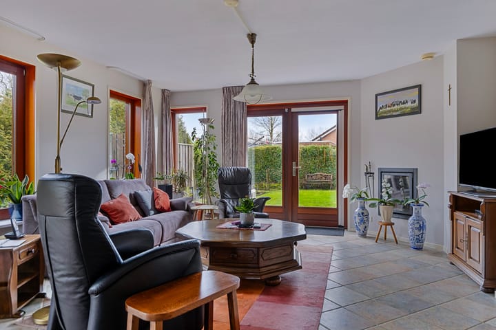 Foto 10 van Oosterwoldseweg 60-E