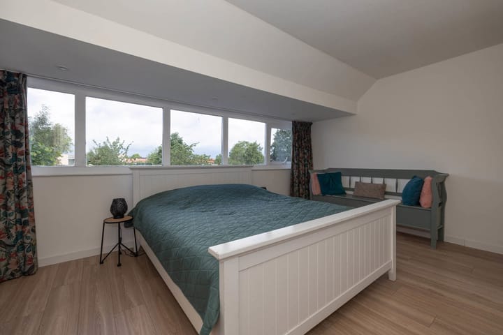 Foto 15 van B. van Rooijenstraat 58