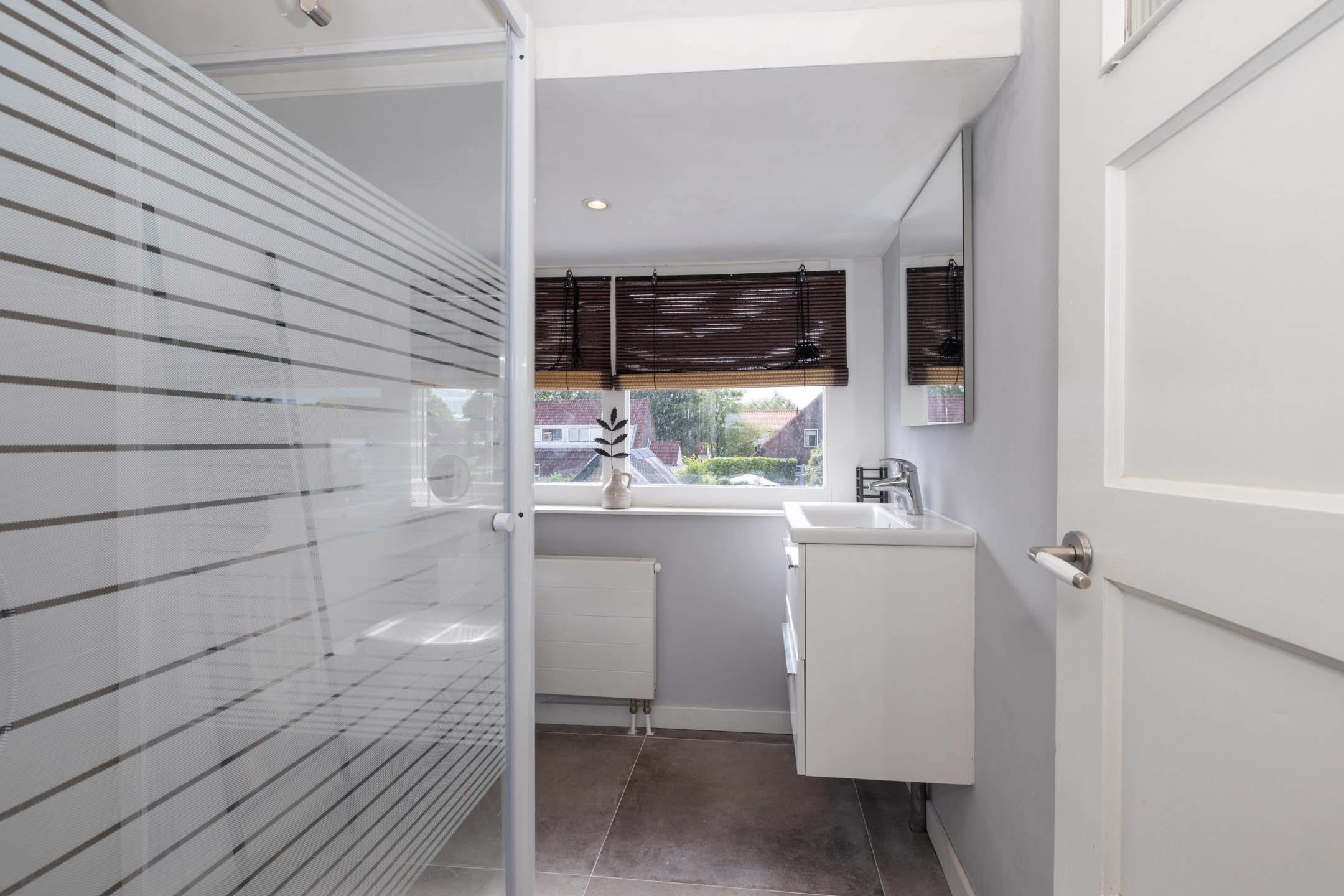 Foto 18 van B. van Rooijenstraat 58