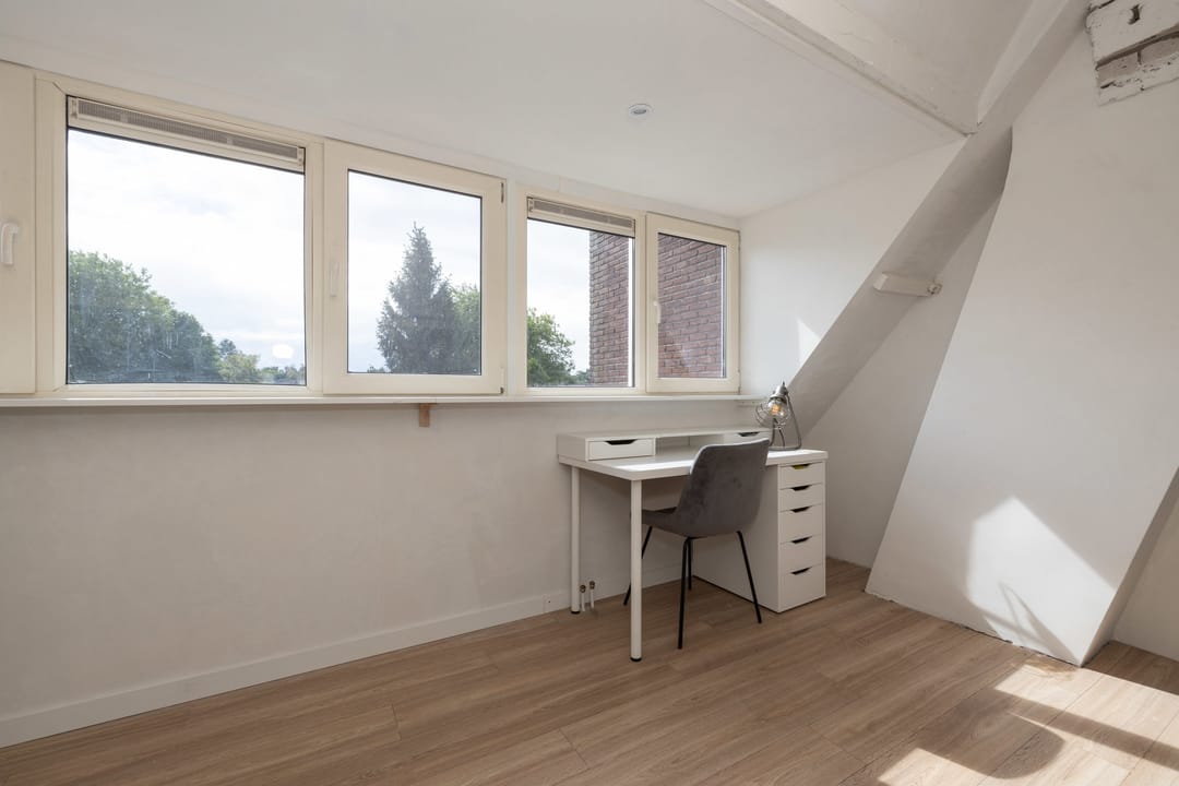 Foto 22 van B. van Rooijenstraat 58