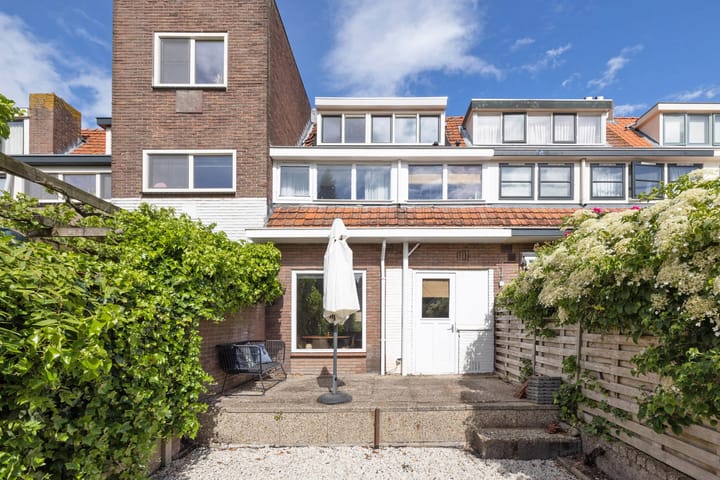 Foto 23 van B. van Rooijenstraat 58