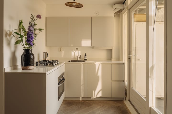 Foto 8 van Van Bossestraat 22-2