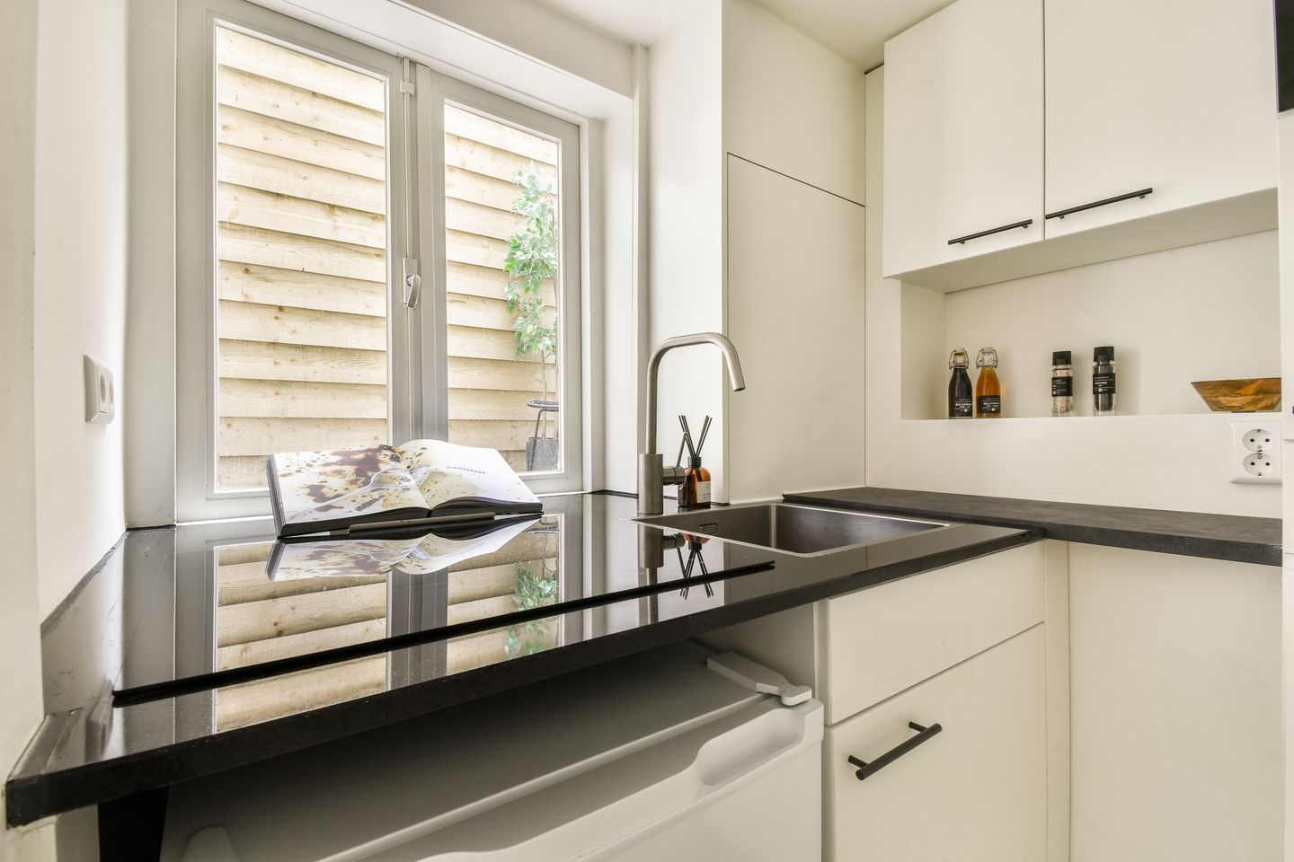 Foto 10 van Fokke Simonszstraat 16-H