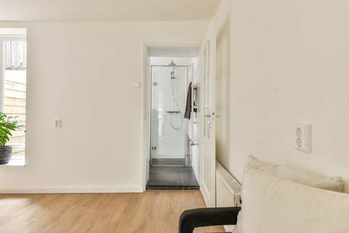 Foto 19 van Fokke Simonszstraat 16-H