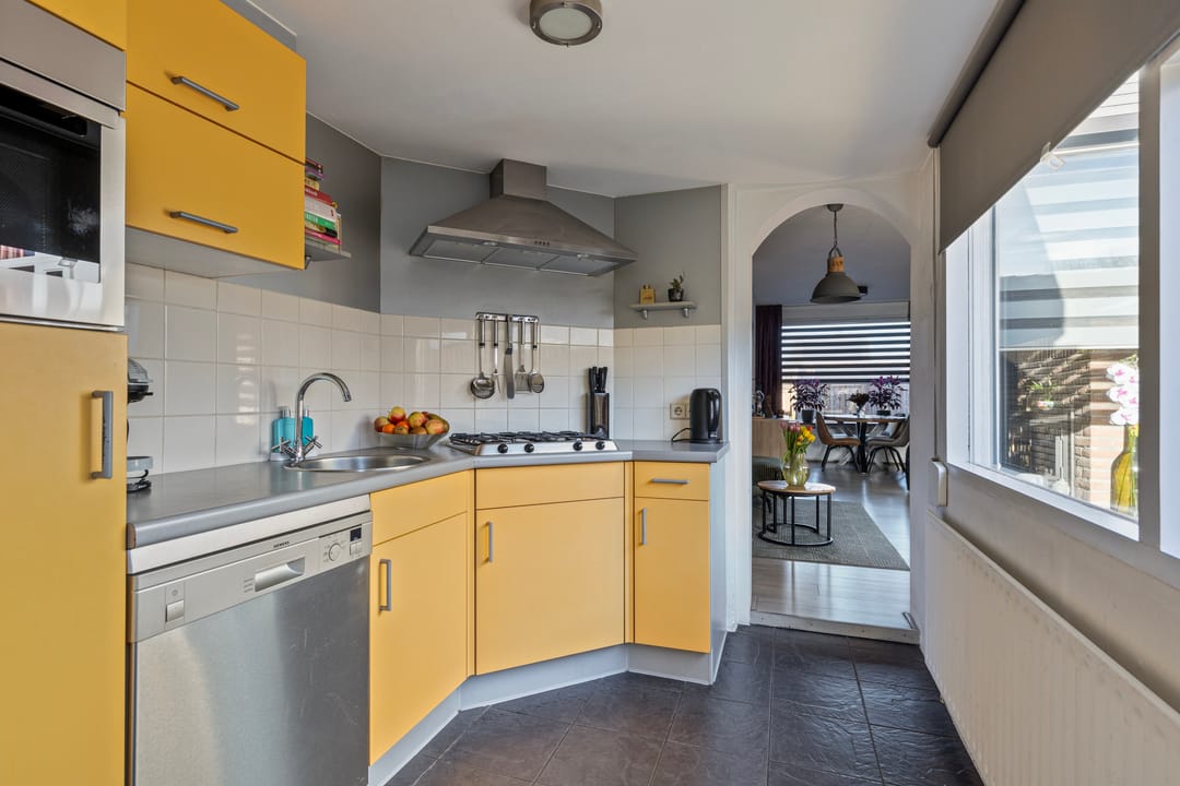 Photo 17 of Asterstraat 44