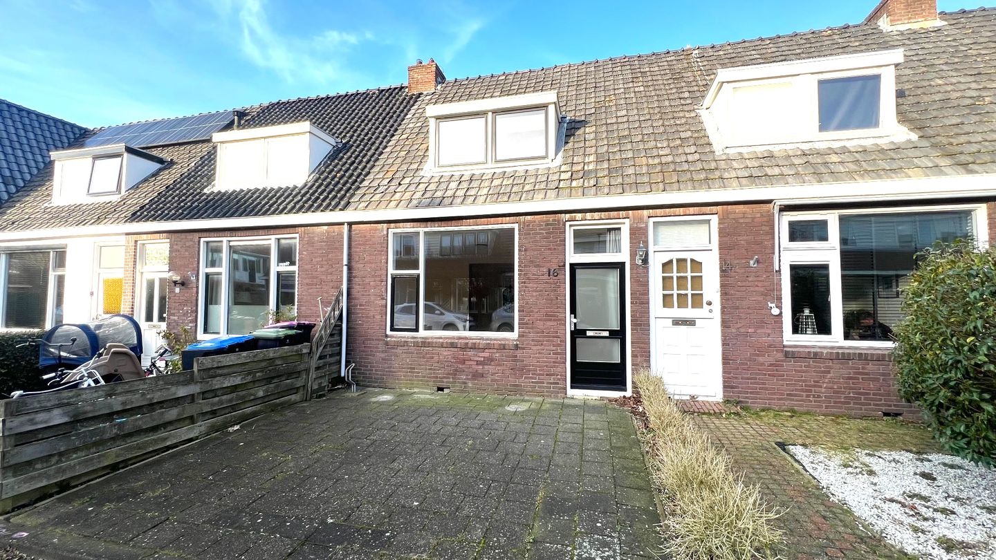 Foto 1 van van der Helststraat 16