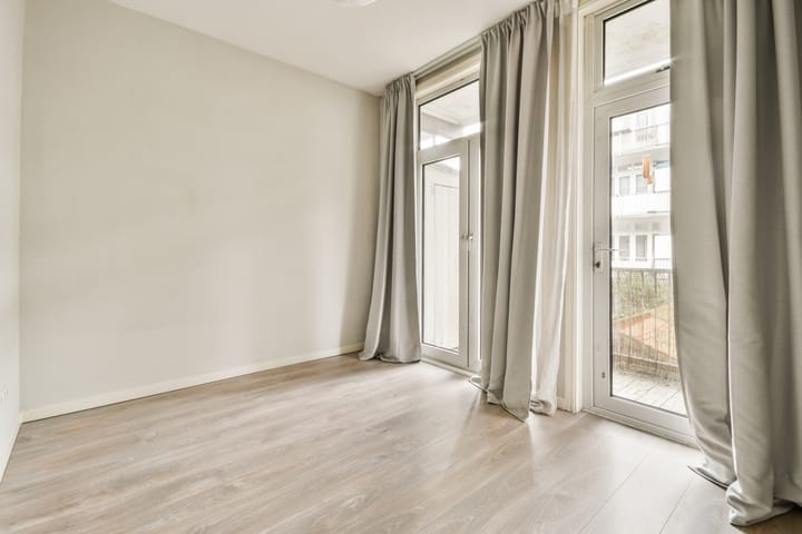 Foto 9 van James Cookstraat 14-1