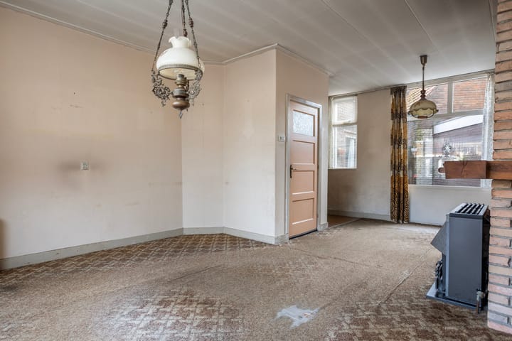 Photo 11 of Bijenhofstraat 12