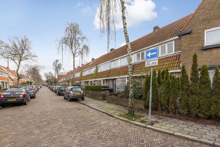 Photo 3 of Bijenhofstraat 12