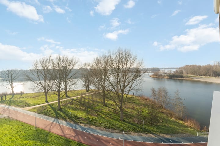 Foto 2 van Fellinilaan 66