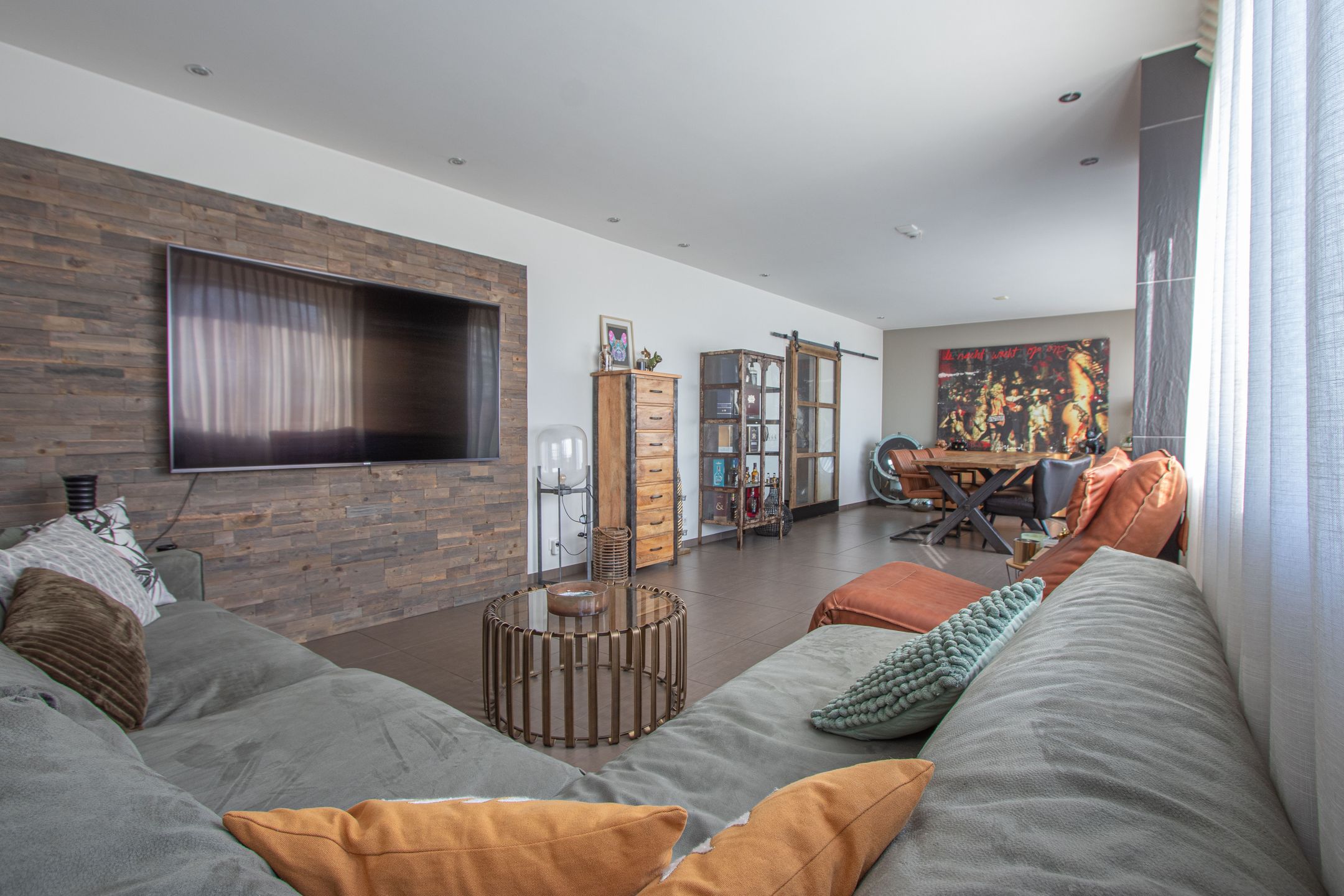 Foto 9 van Limburgstraat 14