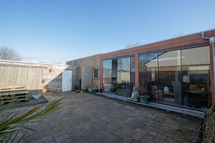 Foto 26 van Limburgstraat 14