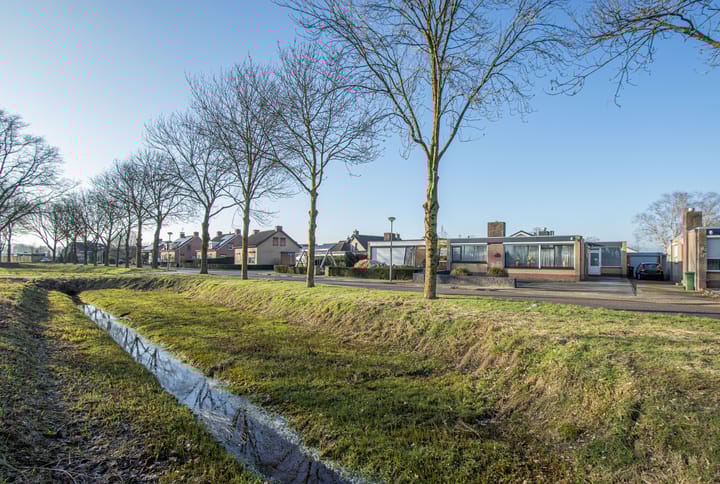 Foto 28 van Limburgstraat 14