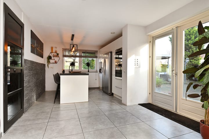 Photo 6 of Piet Stoffelenstraat 6