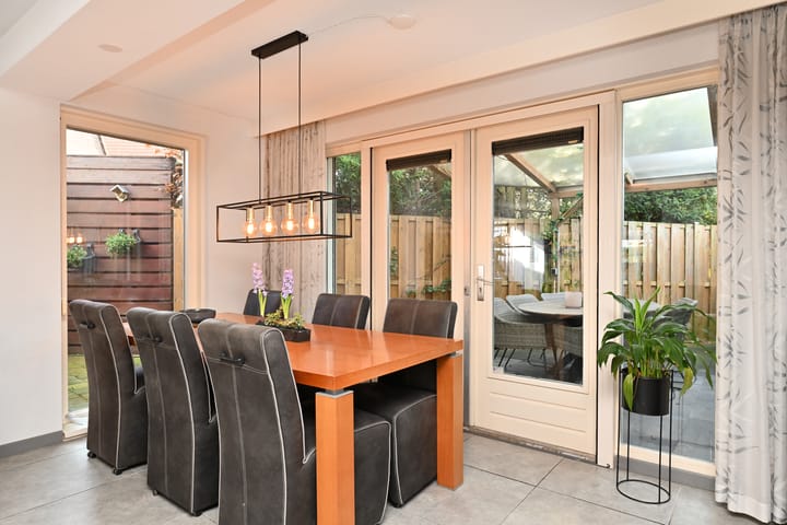 Photo 12 of Piet Stoffelenstraat 6