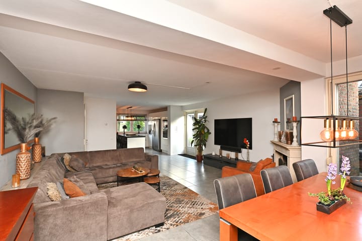 Photo 14 of Piet Stoffelenstraat 6