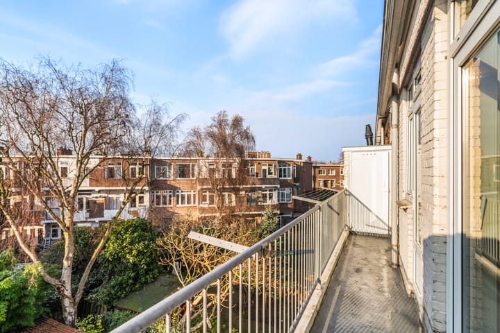 Foto 28 van Apeldoornselaan 49-B