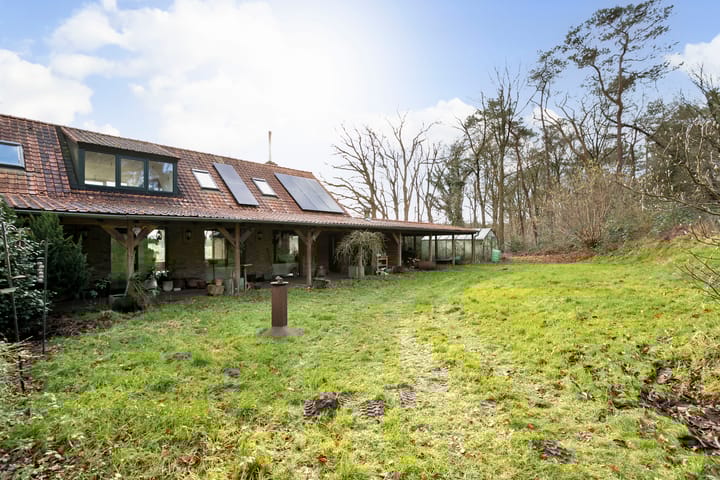 Photo 45 of Roosendaalsebaan 19