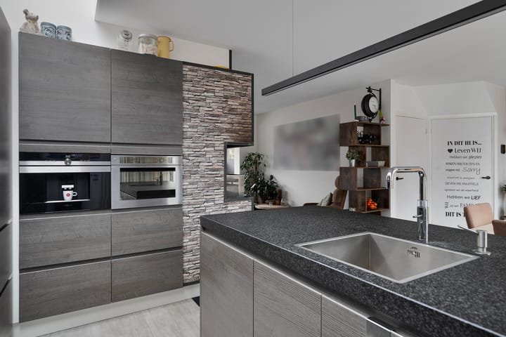 Photo 11 of Weth C.E.Th. Vernooijstraat 3