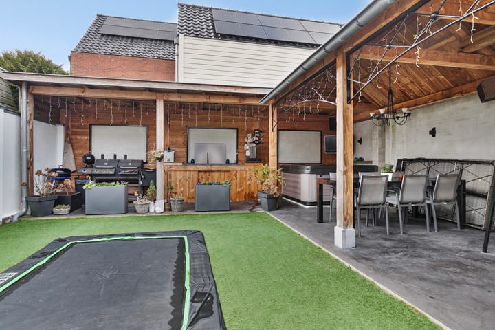 Photo 40 of Weth C.E.Th. Vernooijstraat 3