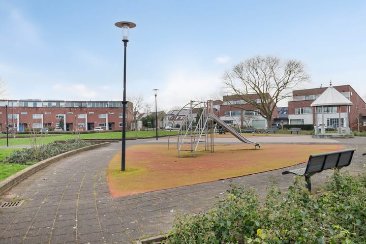 Photo 47 of Weth C.E.Th. Vernooijstraat 3