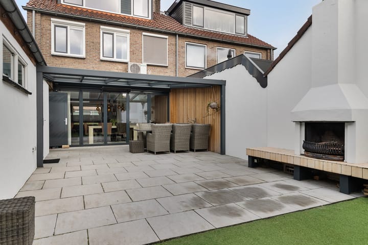 Photo 36 of Weth C.E.Th. Vernooijstraat 3