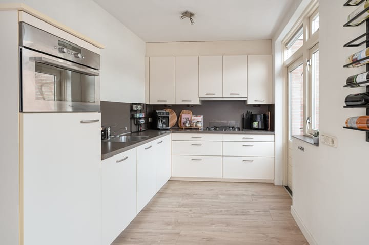 Foto 11 van Hertog Janstraat 74