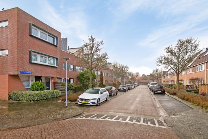 Photo 9 of John Fernhoutstraat 42