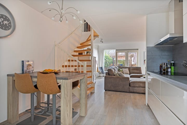 Photo 19 of John Fernhoutstraat 42