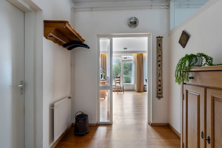 Foto 9 van Van den Berghlaan 181