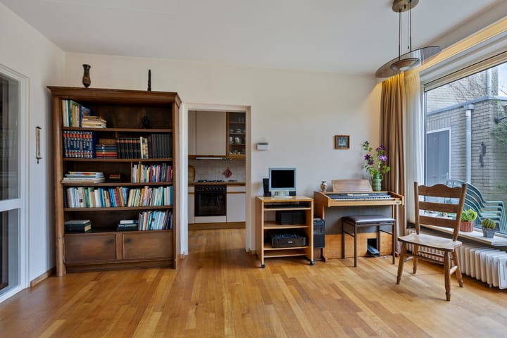 Foto 12 van Van den Berghlaan 181