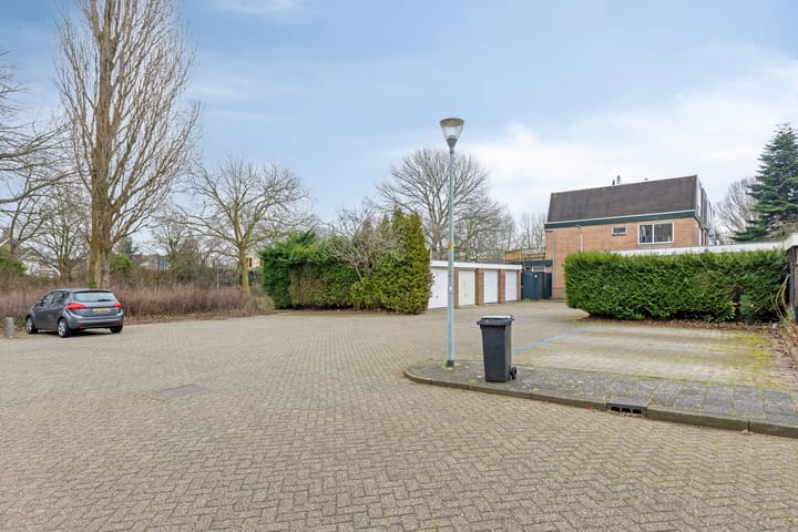 Foto 34 van Van den Berghlaan 181