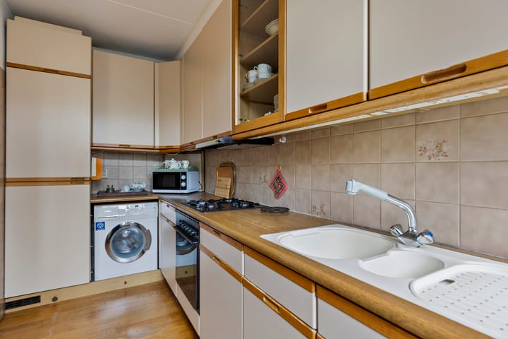 Foto 3 van Van den Berghlaan 181