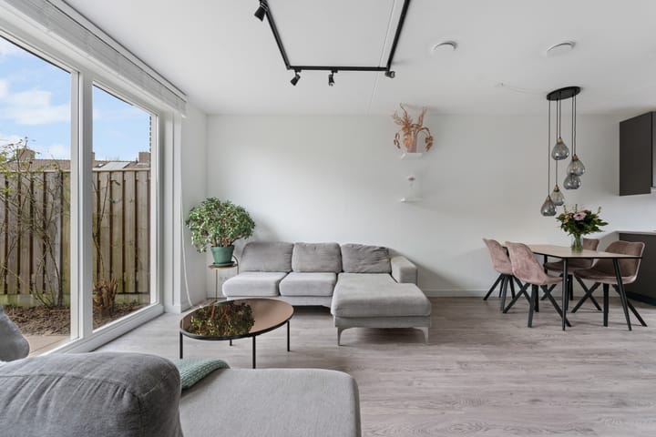 Foto 6 van Dr. A. de Haanstraat 6-A