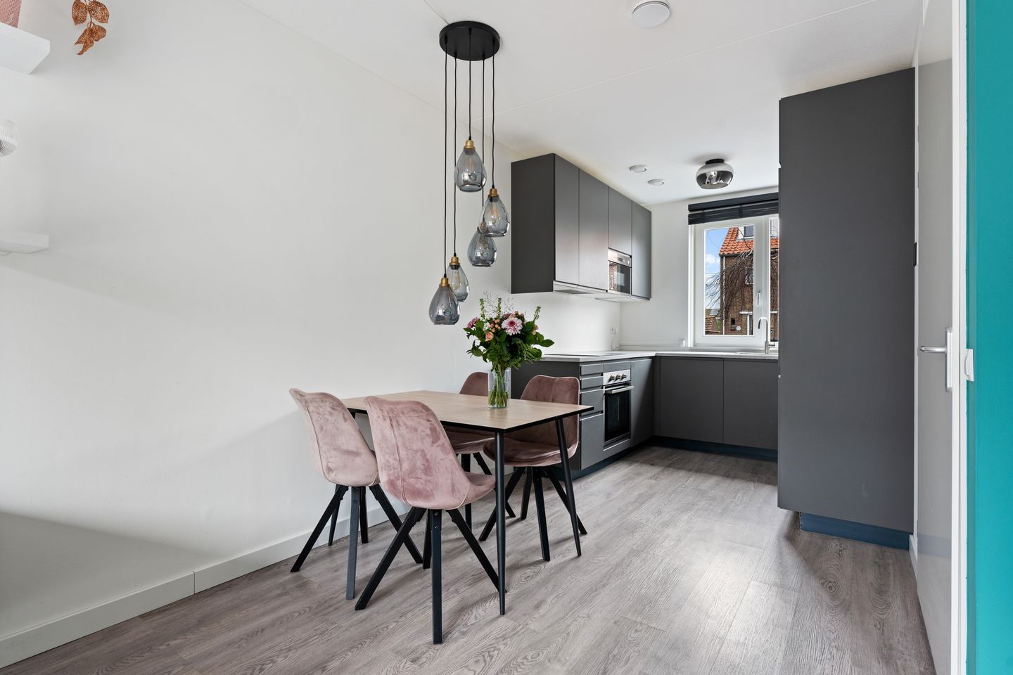 Photo 10 of Dr. A. de Haanstraat 6-A