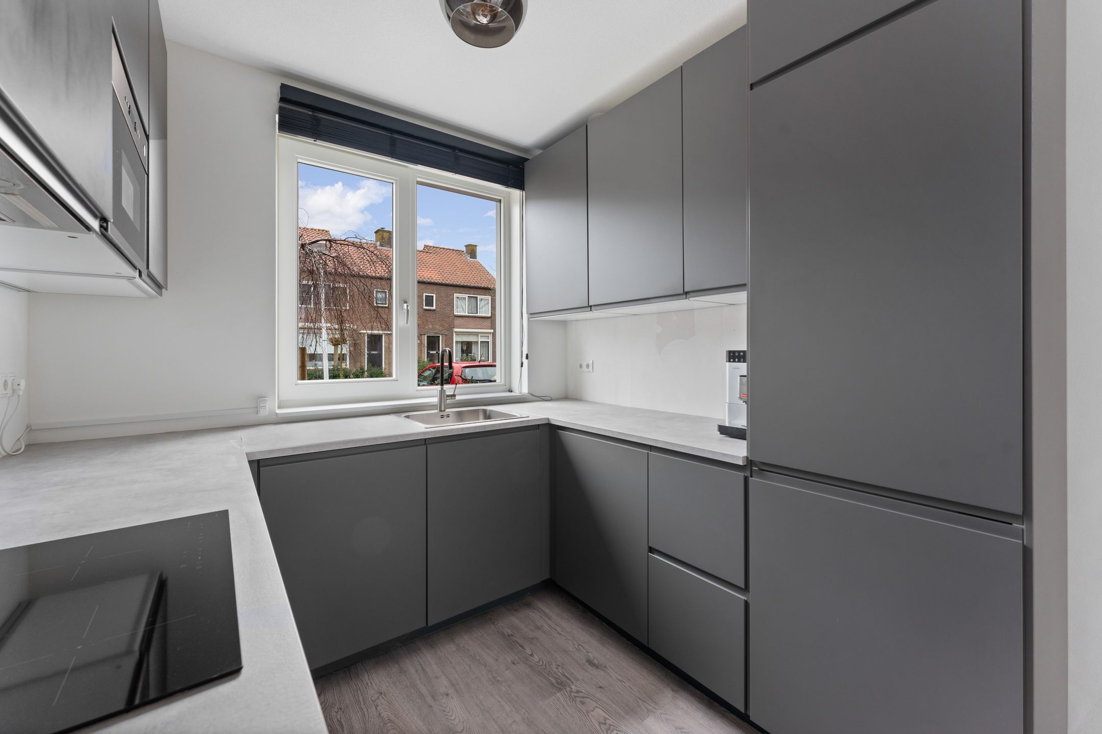 Photo 15 of Dr. A. de Haanstraat 6-A